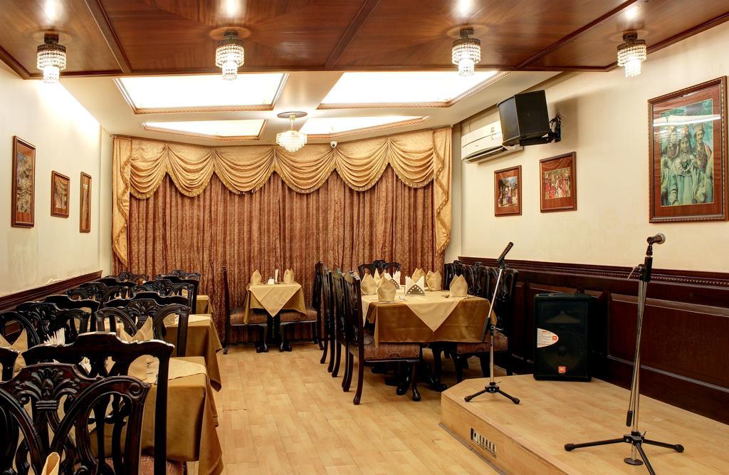 Palace On Ganges - Heritage Hotel Βαρανάσι Εξωτερικό φωτογραφία