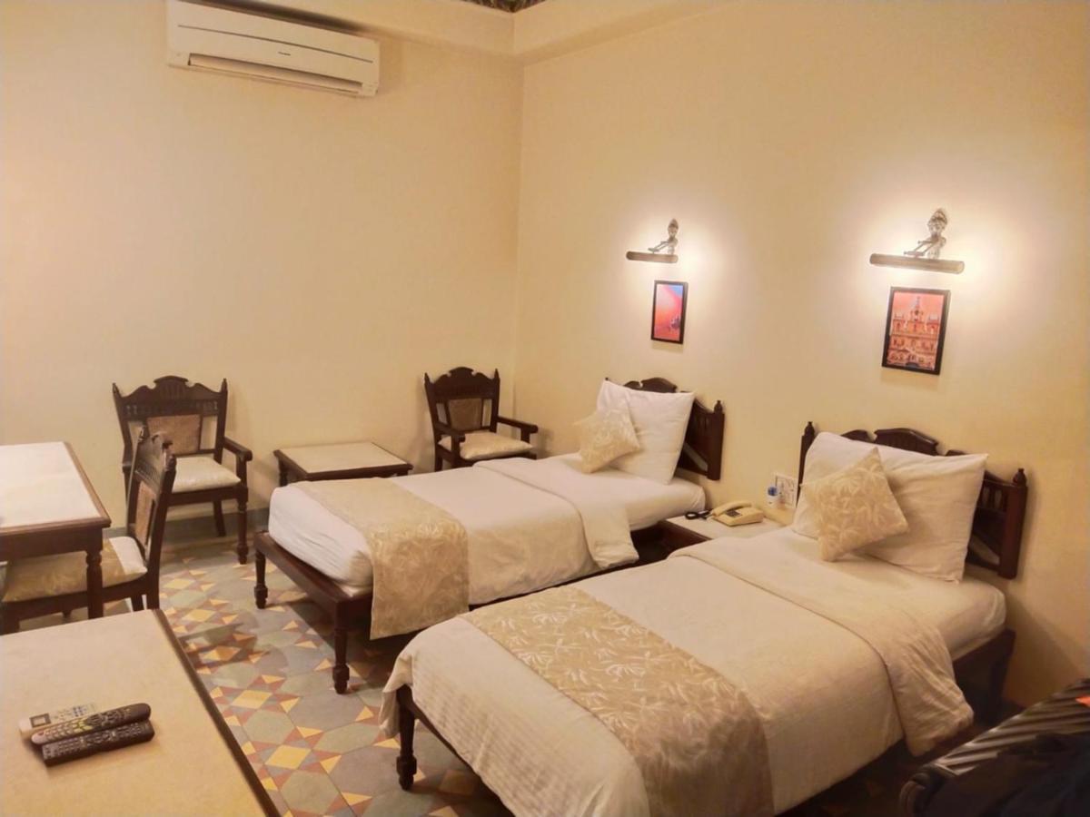 Palace On Ganges - Heritage Hotel Βαρανάσι Εξωτερικό φωτογραφία