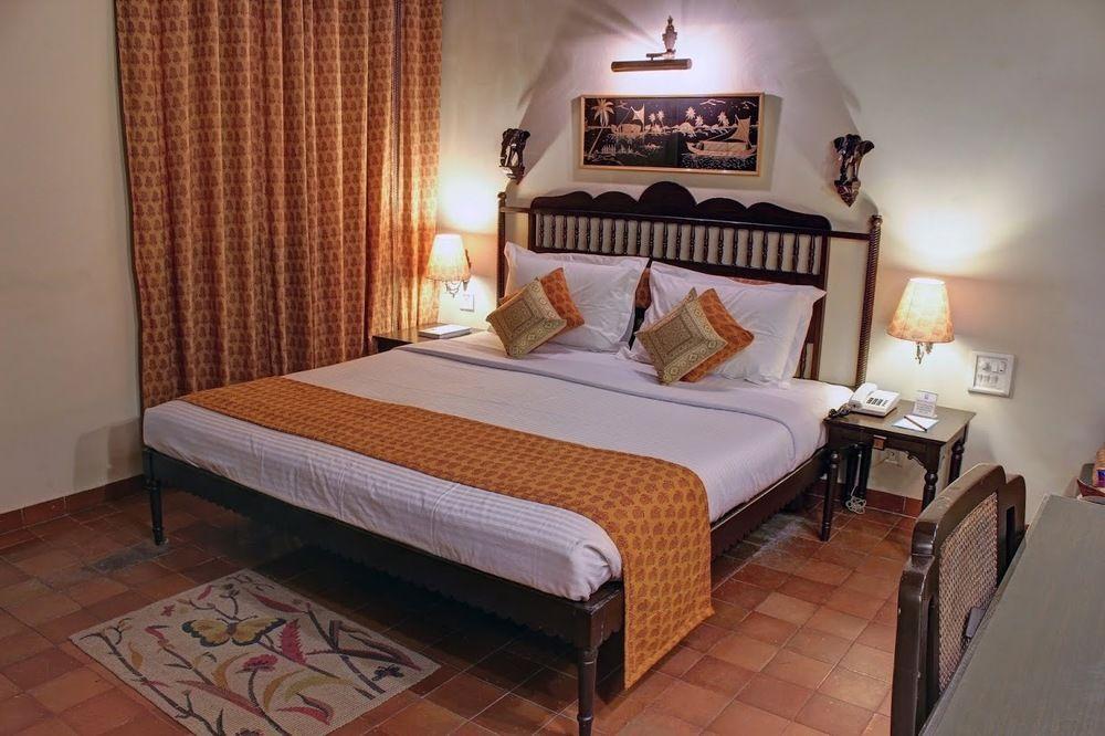 Palace On Ganges - Heritage Hotel Βαρανάσι Εξωτερικό φωτογραφία