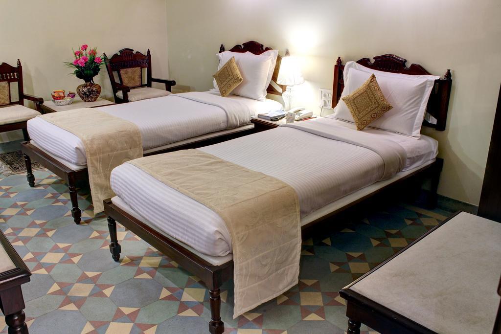 Palace On Ganges - Heritage Hotel Βαρανάσι Εξωτερικό φωτογραφία